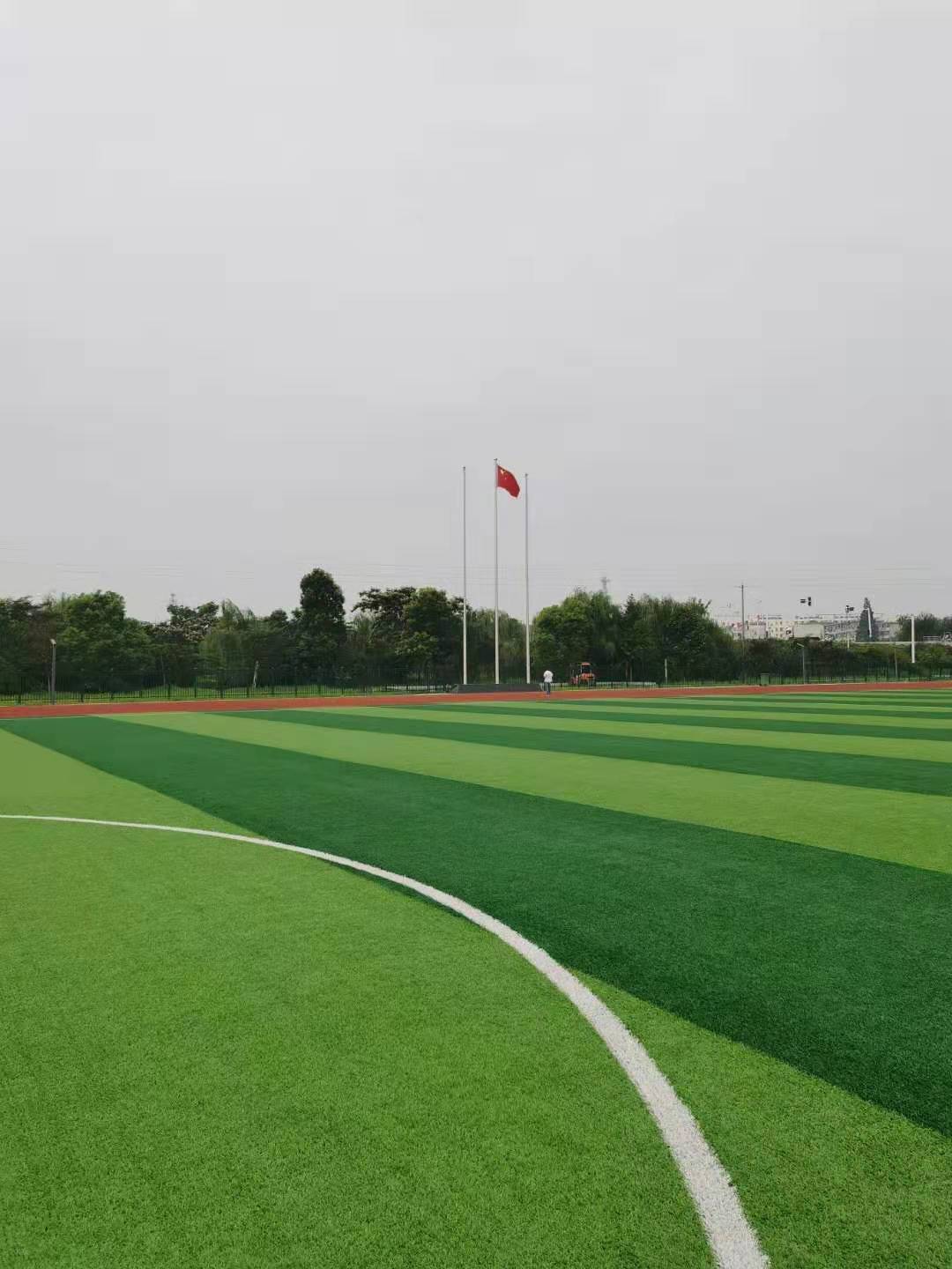 ���հ׺��r(n��ng)���Ļ��������